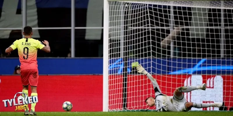 Tìm hiểu sơ lược về Penalty trong ty le keo nha cai
