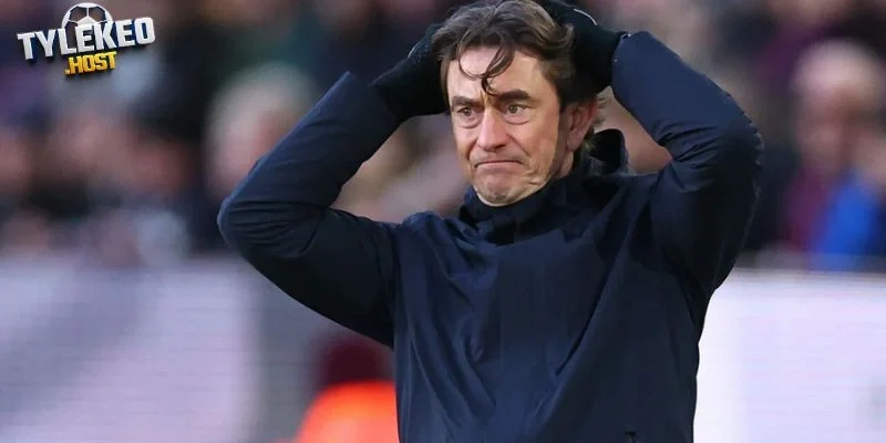 Tottenham sa thải Thomas Frank, PIF sẽ truất Chủ tịch Al Nassr