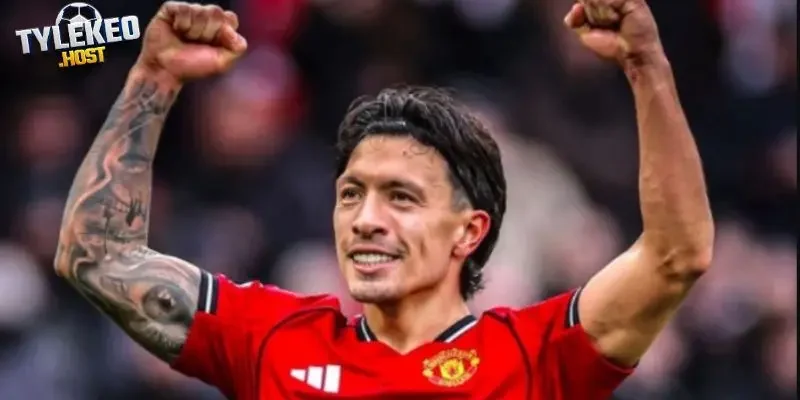 Barca muốn mua Martinez, MU đáp trả bản hợp đồng mới