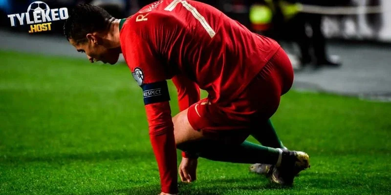 Ronaldo chấn thương nặng, AFC doạ sẽ phạt Malaysia